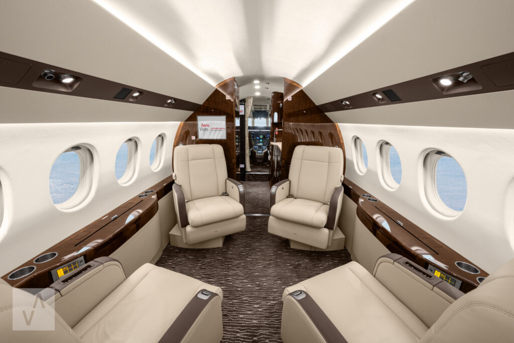 Falcon 2000 - AeroVisto Group