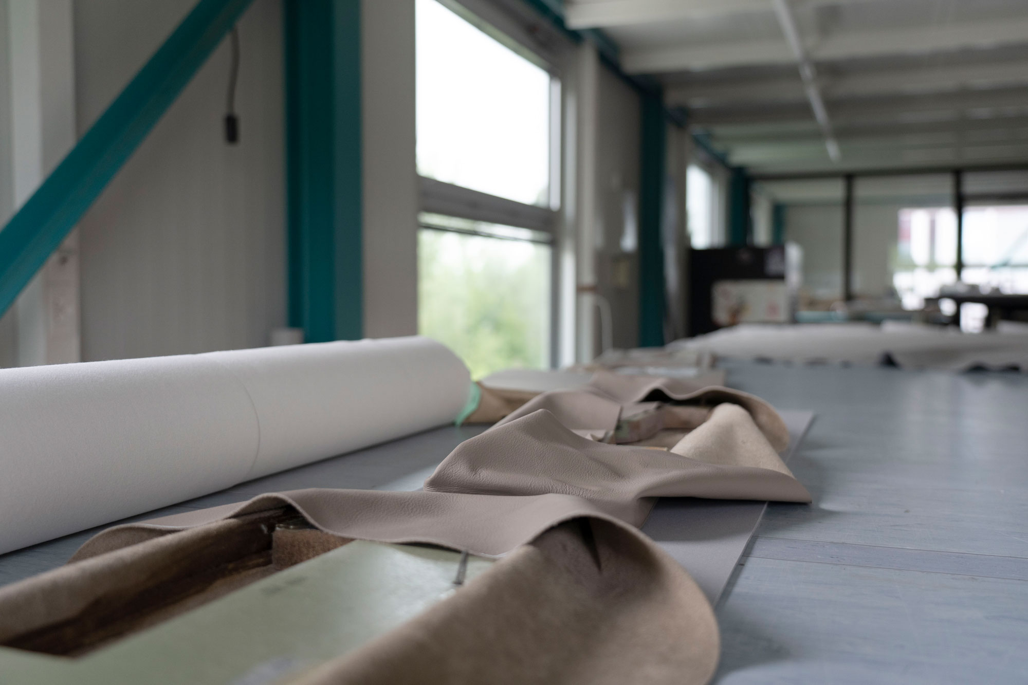 Raumausstatter (m/d/w) 1 raumaustatter, Leder, Aerovisto