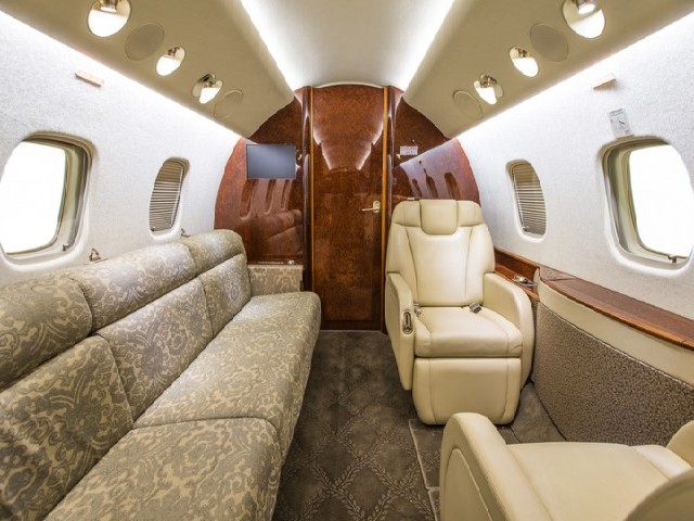 Client Case: Embraer Legacy 600 9