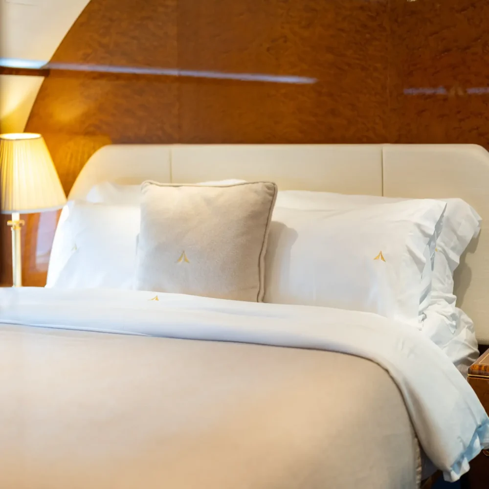 015_BBJ_AV_CC_26-06
