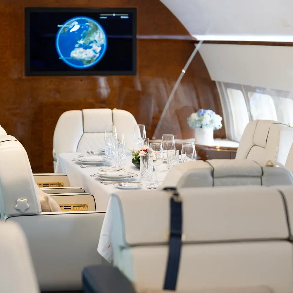 079_BBJ_AV_CC_26-06
