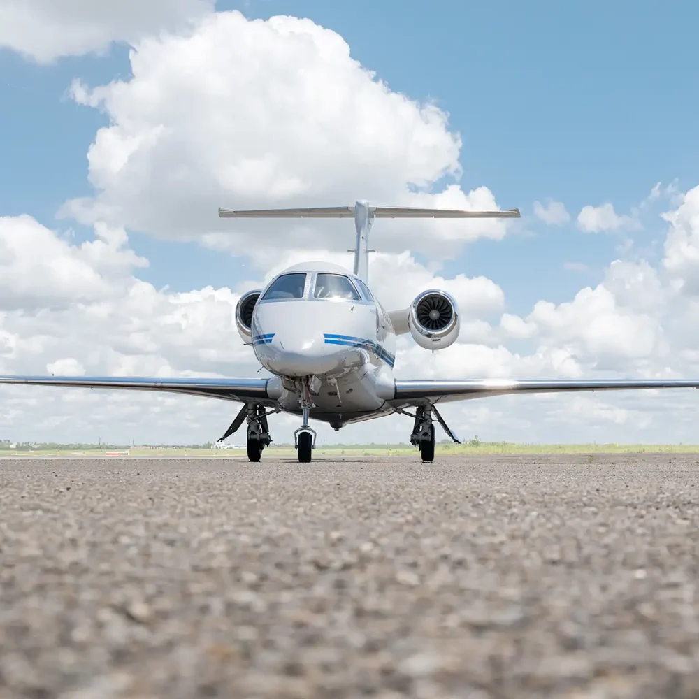 2671_Phenom300_AV_CC_2607