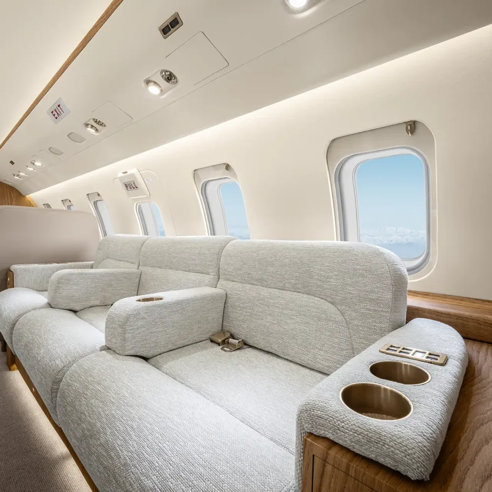 8386_Challenger_605_2605AV_CC